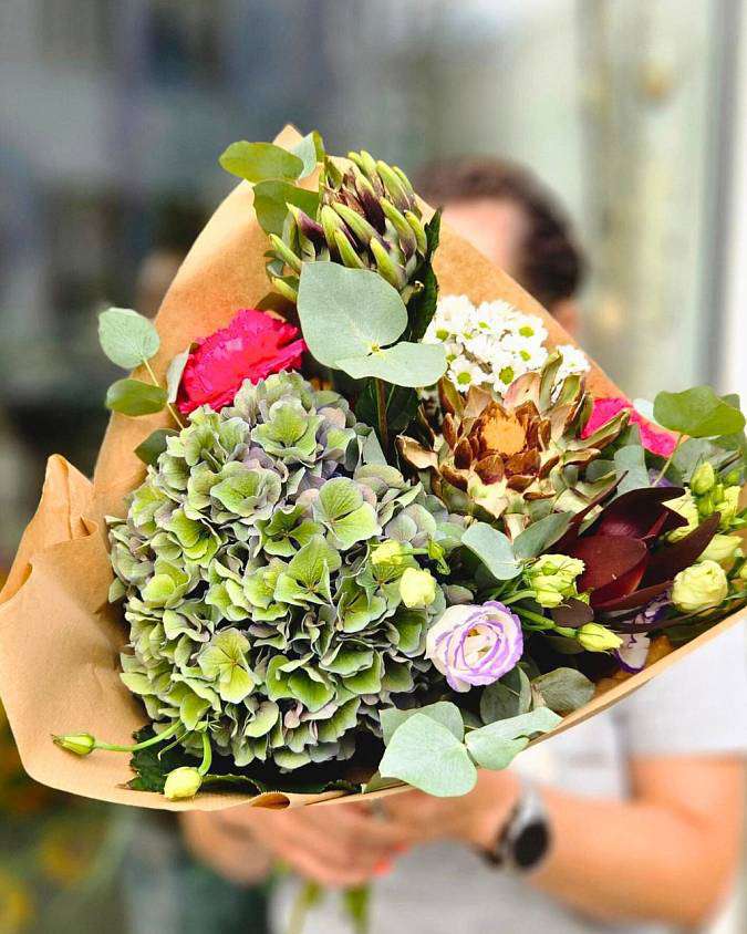 Bouquet of Autumn Protea
