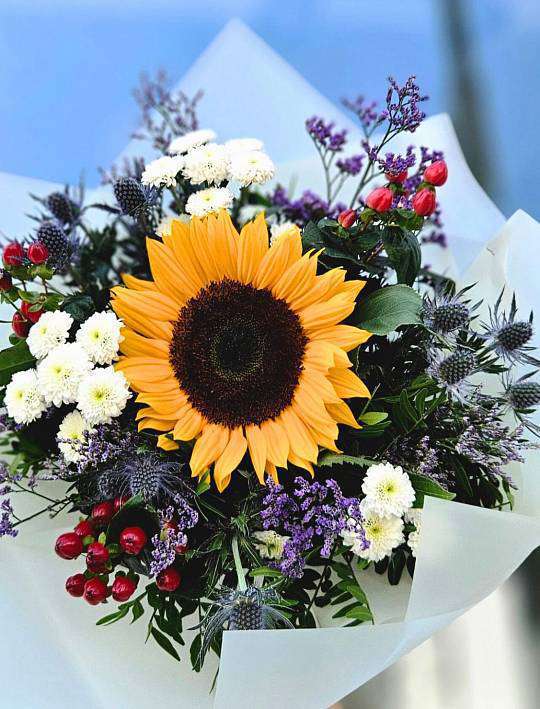 Bouquet of Sunflowers and thistle 1