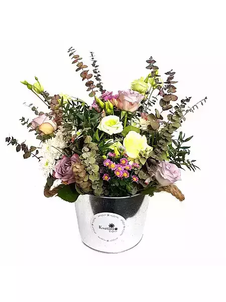 Flower mix in Eucalyptus