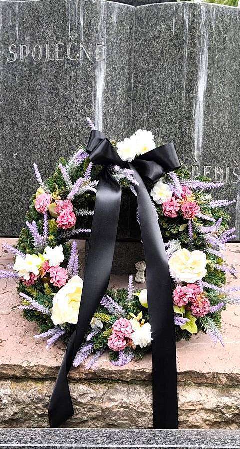 Artificial Pink Hydrangea Wreath
