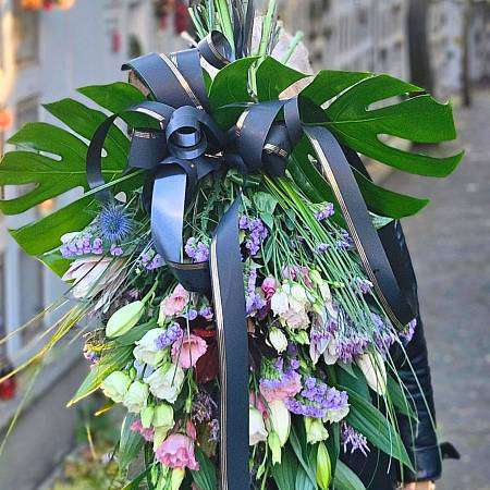 Smuteční kytice Lila na položení