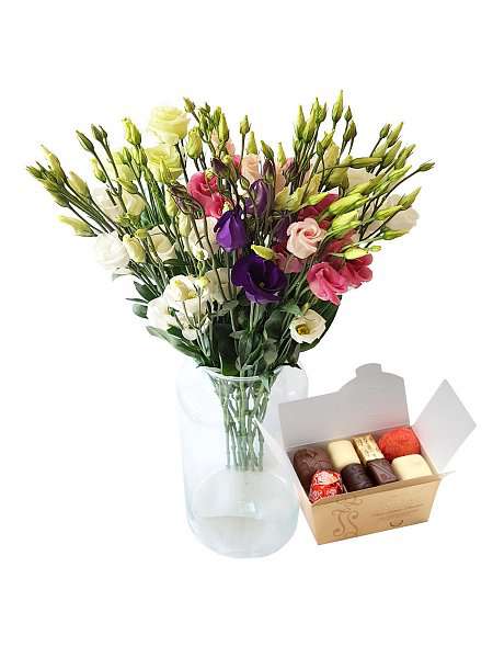 Eustoma and pralines