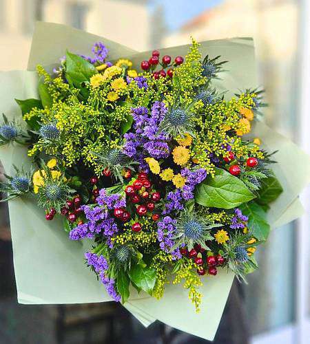 Букет чертополоха