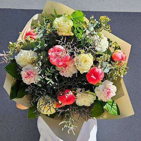 Kytice Romantická pivoňka