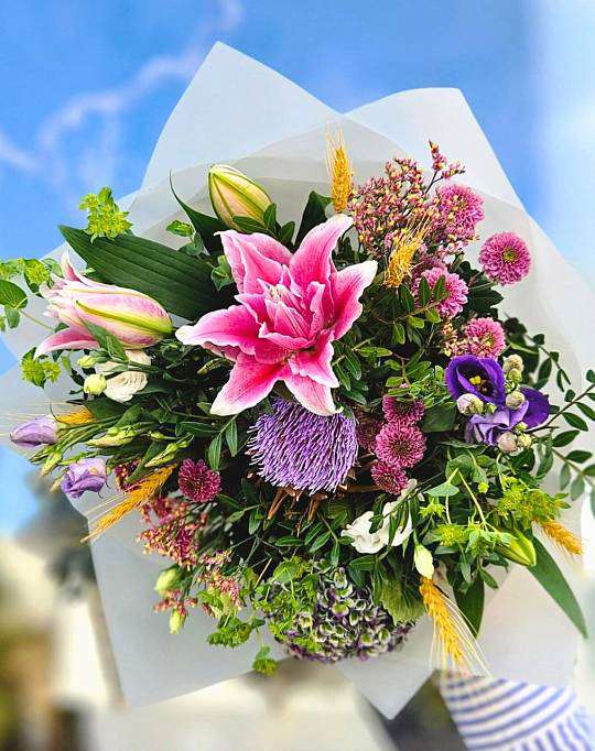 Bouquet Full-bloomed lily 1