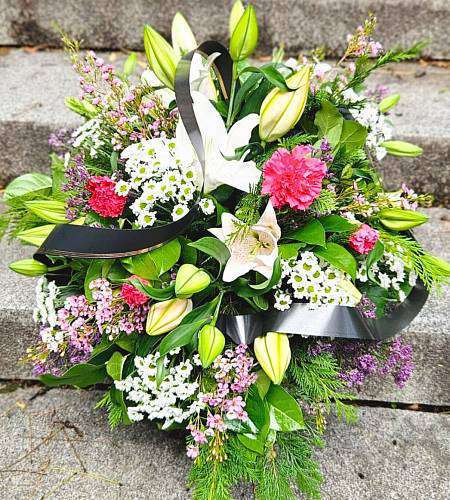 Funeral floor bouquet