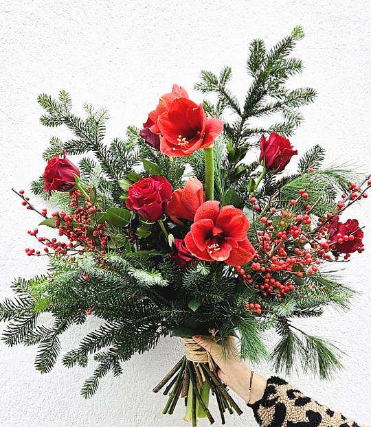 Красный рождественский букет 1