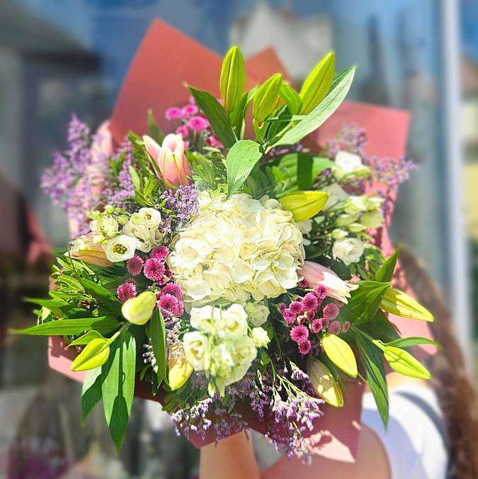 Bouquet of white hydrangea