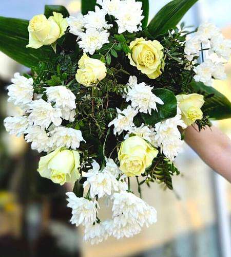 Funeral bouquet for Crema