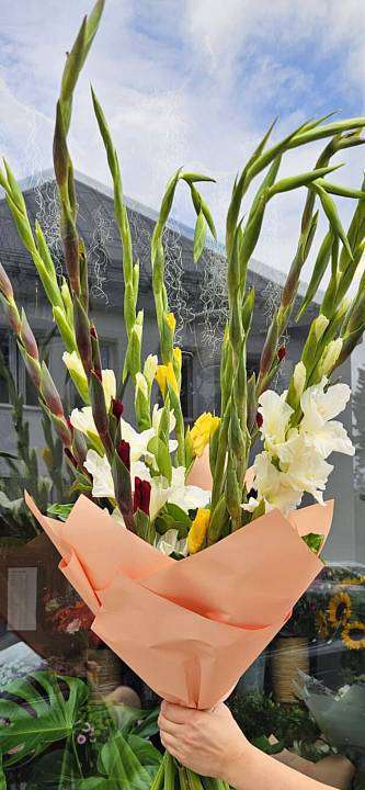 Gladioli Bouquet 1