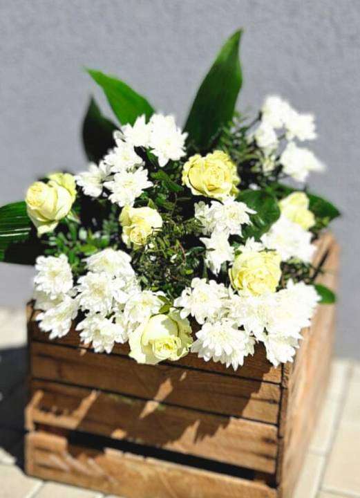 Funeral bouquet for Crema 1
